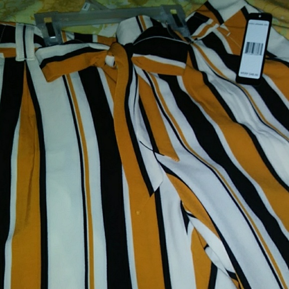 Capri pants - Picture 2 of 5